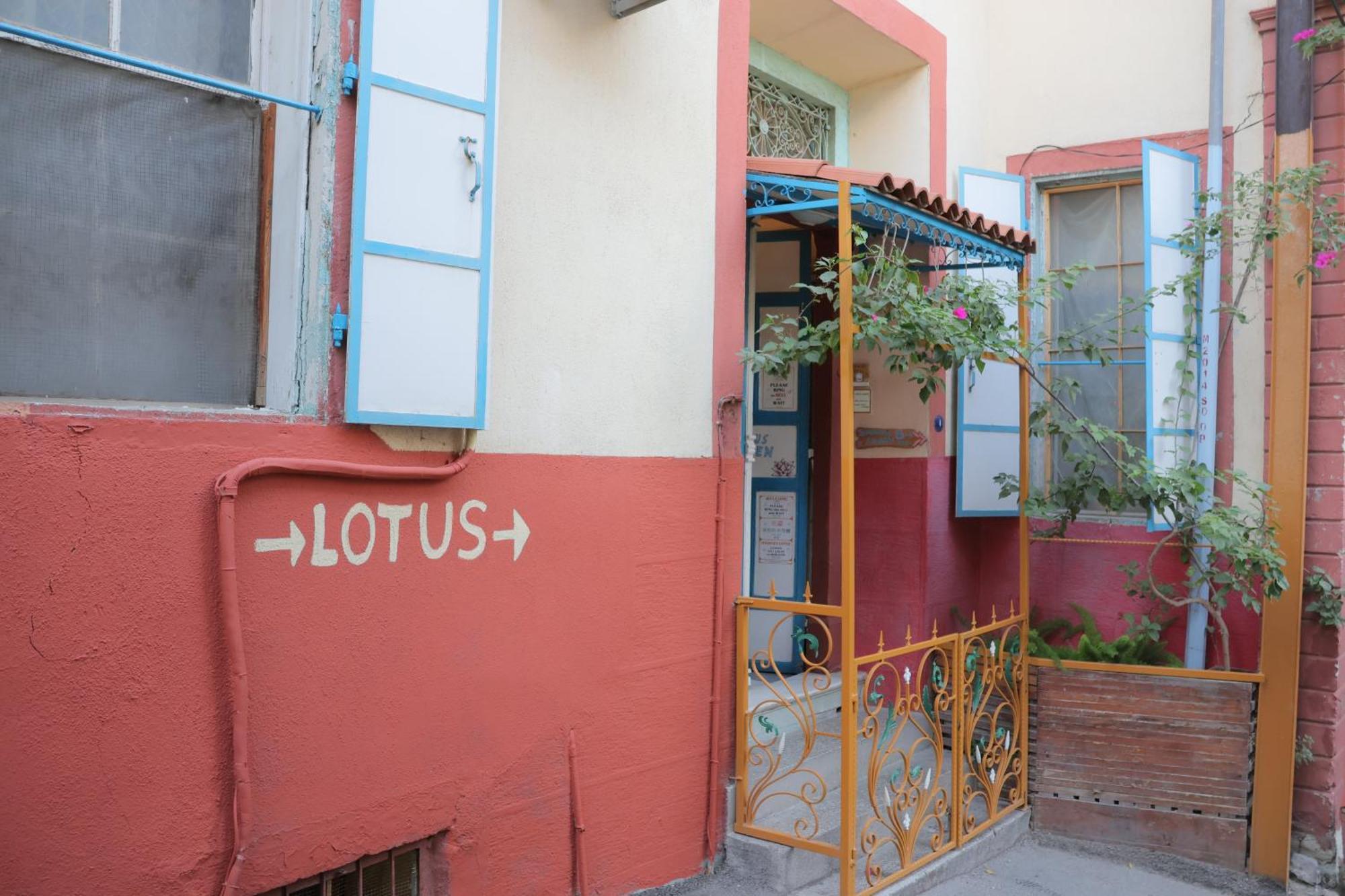 Lotus Garden Hostel İzmir Exteriér fotografie